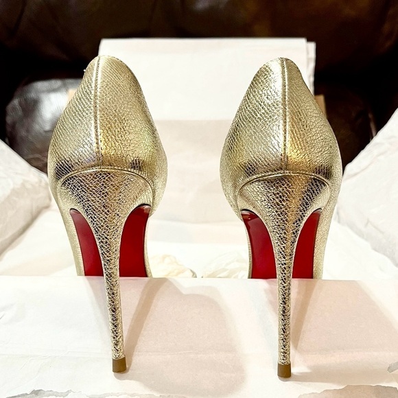 Christian Louboutin iconic ‘Iriza’ champaign gold leather 100mm EU37.5 - Picture 9 of 14